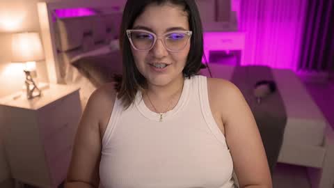 Snapshot of camila_buitrago chatting on 20, 12, 2024 Camila buitrago online show from 20, 12, 2024