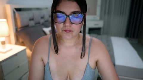 Camila buitrago online show from 8, 11, 2025