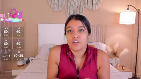 Snapshot of camila_bustamante_ chatting on 20, 5, 2026 camila_bustamante_ online show from 20, 5, 2026