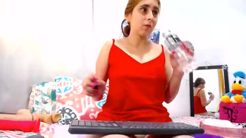 Snapshot of camila_cami chatting on 8, 7, 2026 Camila online show from 8, 7, 2026