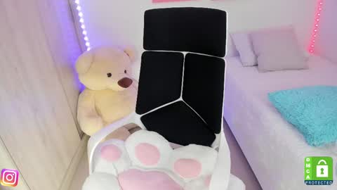 Snapshot of camila_ec2 chatting on 26, 2, 2025 C A M I online show from 26, 2, 2025