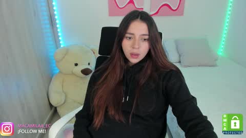 Snapshot of camila_ec2 chatting on 28, 2, 2025 C A M I online show from 28, 2, 2025