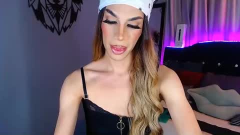 Camila online show from 16, 12, 2024