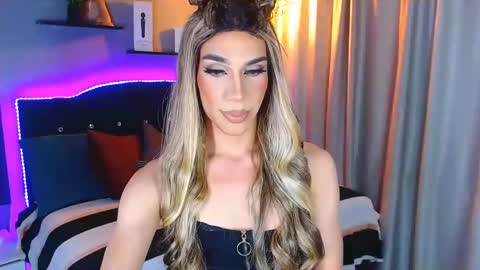 Camila online show from 28, 12, 2024