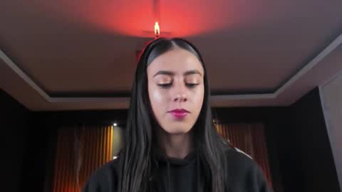 camila_martinez9 online show from 23, 10, 2025