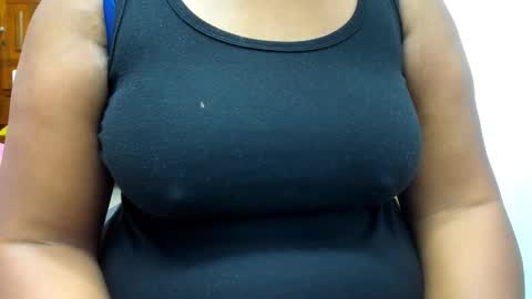 Snapshot of camila_sandoval_01 chatting on 27, 9, 2025 Camila online show from 27, 9, 2025