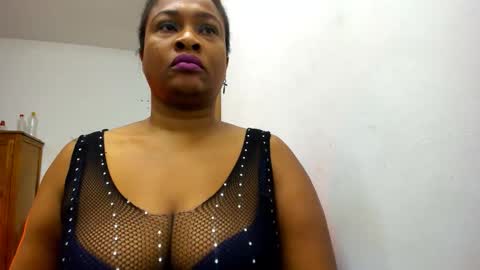 Snapshot of camila_sandoval_01 chatting on 24, 10, 2025 Camila online show from 24, 10, 2025