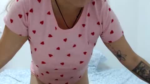 Snapshot of camila_villanueva chatting on 11, 10, 2025 Camila Villaneva online show from 11, 10, 2025