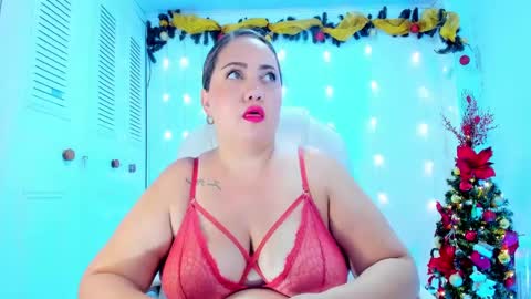Snapshot of camilaa_foxxx chatting on 17, 12, 2024 camilaa foxxx online show from 17, 12, 2024