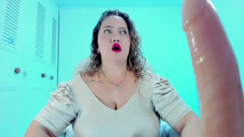 Snapshot of camilaa_foxxx chatting on 9, 2, 2025 camilaa foxxx online show from 9, 2, 2025