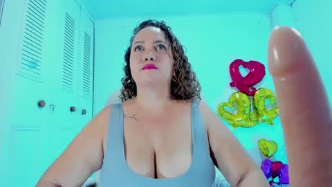 Snapshot of camilaa_foxxx chatting on 13, 2, 2025 camilaa foxxx online show from 13, 2, 2025