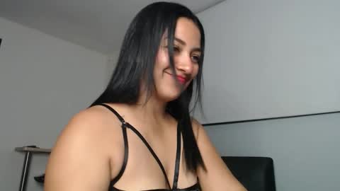 Camila online show from 17, 12, 2025