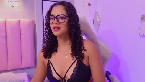 Snapshot of camilalevy chatting on 29, 4, 2026 Camila online show from 29, 4, 2026