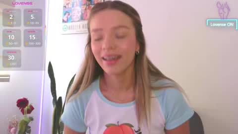 Snapshot of camilamonroee chatting on 7, 11, 2025 Camila Monroee online show from 7, 11, 2025