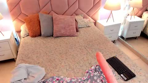 Camila  online show from 19, 12, 2024