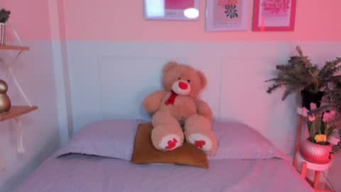 Camila  online show from 9, 4, 2026