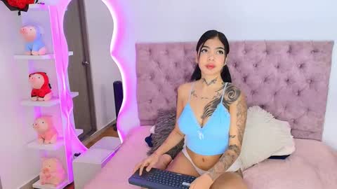 Camila Velour  online show from 25, 5, 2026