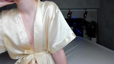 Camilla online show from 15, 12, 2025