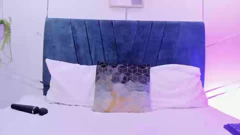 camilla_miller01 online show from 10, 9, 2025