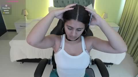 Camille online show from 27, 10, 2025