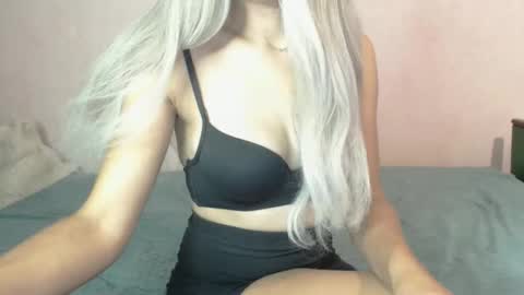 Snapshot of camillebunny chatting on 13, 9, 2025 CamilleBunny online show from 13, 9, 2025
