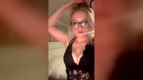 Snapshot of camilleclairexo chatting on 26, 3, 2026 camilleclairexo online show from 26, 3, 2026