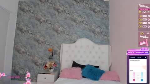 Snapshot of camillen_pettid chatting on 17, 1, 2025 C A M I L L E N Help me get to the top online show from 17, 1, 2025