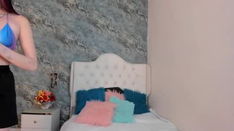 Snapshot of camillen_pettid chatting on 23, 1, 2025 C A M I L L E N Help me get to the top online show from 23, 1, 2025