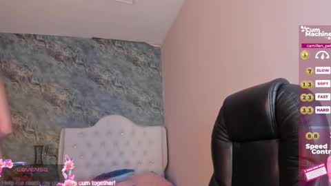 Snapshot of camillen_pettid chatting on 8, 2, 2025 C A M I L L E N Help me get to the top online show from 8, 2, 2025