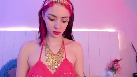 Snapshot of camillen_pettid chatting on 14, 11, 2025 C A M I L L E N Help me get to the top online show from 14, 11, 2025