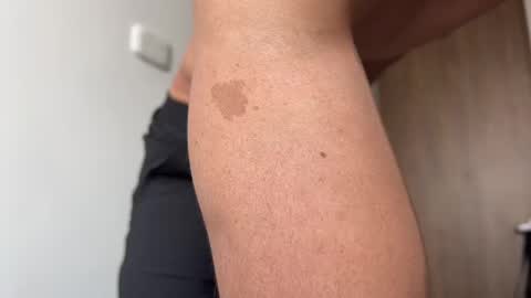 Snapshot of camilo__ chatting on 17, 1, 2025 camilo online show from 17, 1, 2025