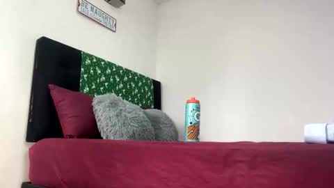 camilo_contre21 online show from 17, 12, 2025