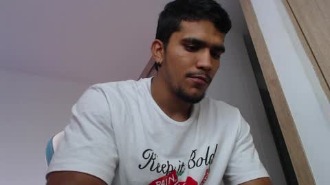Snapshot of camilo_contre21 chatting on 27, 3, 2026 camilo_contre21 online show from 27, 3, 2026