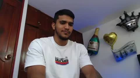 camilo_contre21 online show from 21, 7, 2026