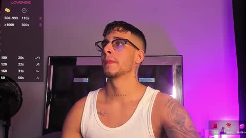   INDEPENDENT MODEL online show from 2, 3, 2025