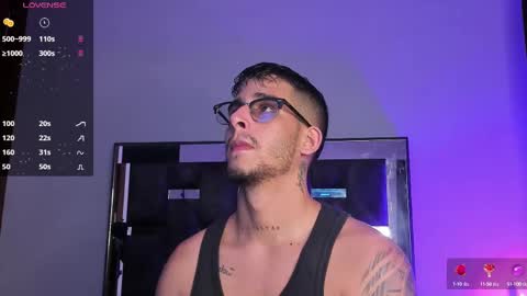   INDEPENDENT MODEL online show from 11, 3, 2025