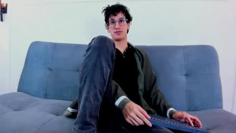 Snapshot of camilo_stark chatting on 4, 6, 2026 Camilo online show from 4, 6, 2026