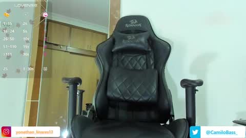 Snapshot of camilobass_ chatting on 22, 12, 2024 Camilo Bass online show from 22, 12, 2024