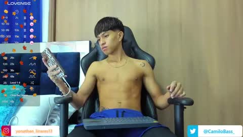 Snapshot of camilobass_ chatting on 8, 2, 2025 Camilo Bass online show from 8, 2, 2025