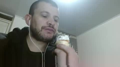 Snapshot of camiloking17 chatting on 20, 1, 2025 camilo online show from 20, 1, 2025