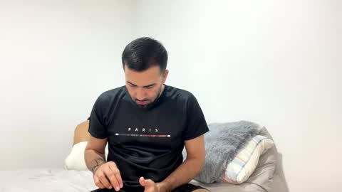 camilor_30 online show from 7, 11, 2025