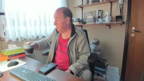 Cammee online show from 28, 2, 2025