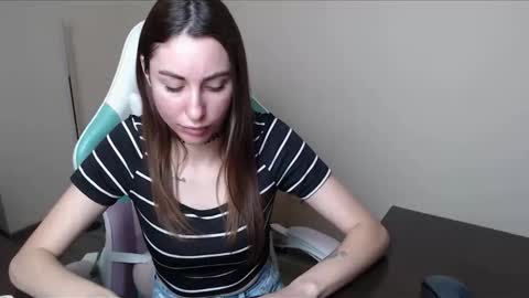 cammila horn online show from 18, 12, 2025