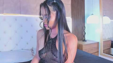 Camila online show from 12, 11, 2025