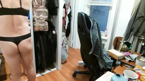 Snapshot of cammy_ho chatting on 21, 5, 2026 cammy_ho online show from 21, 5, 2026