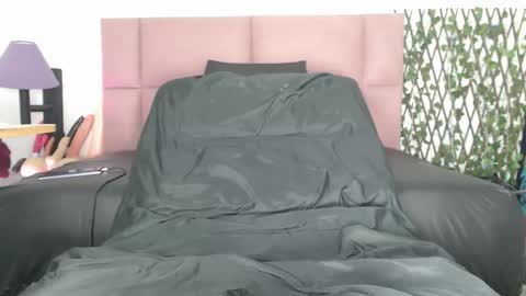 camturbery online show from 17, 4, 2026