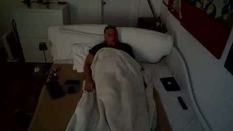 camunication online show from 18, 2, 2025