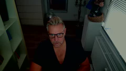 camunication online show from 29, 9, 2025