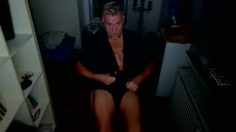 camunication online show from 17, 11, 2025