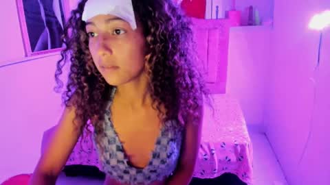 candela_ruiz online show from 10, 9, 2025